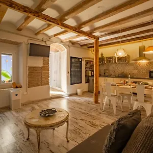 Apartamento En El Corazón De Tarragona. Planta Baja Con Patio., Tarragona